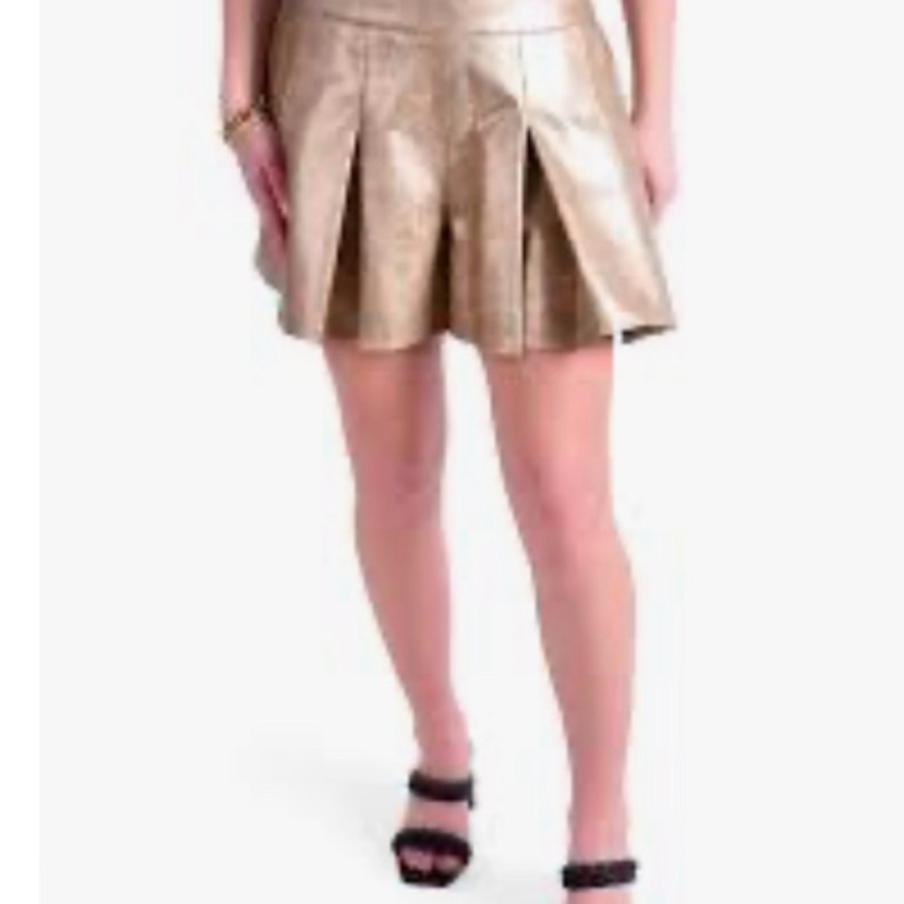 Emily McCarthy Party Shorts Python - Picture 2 of 5